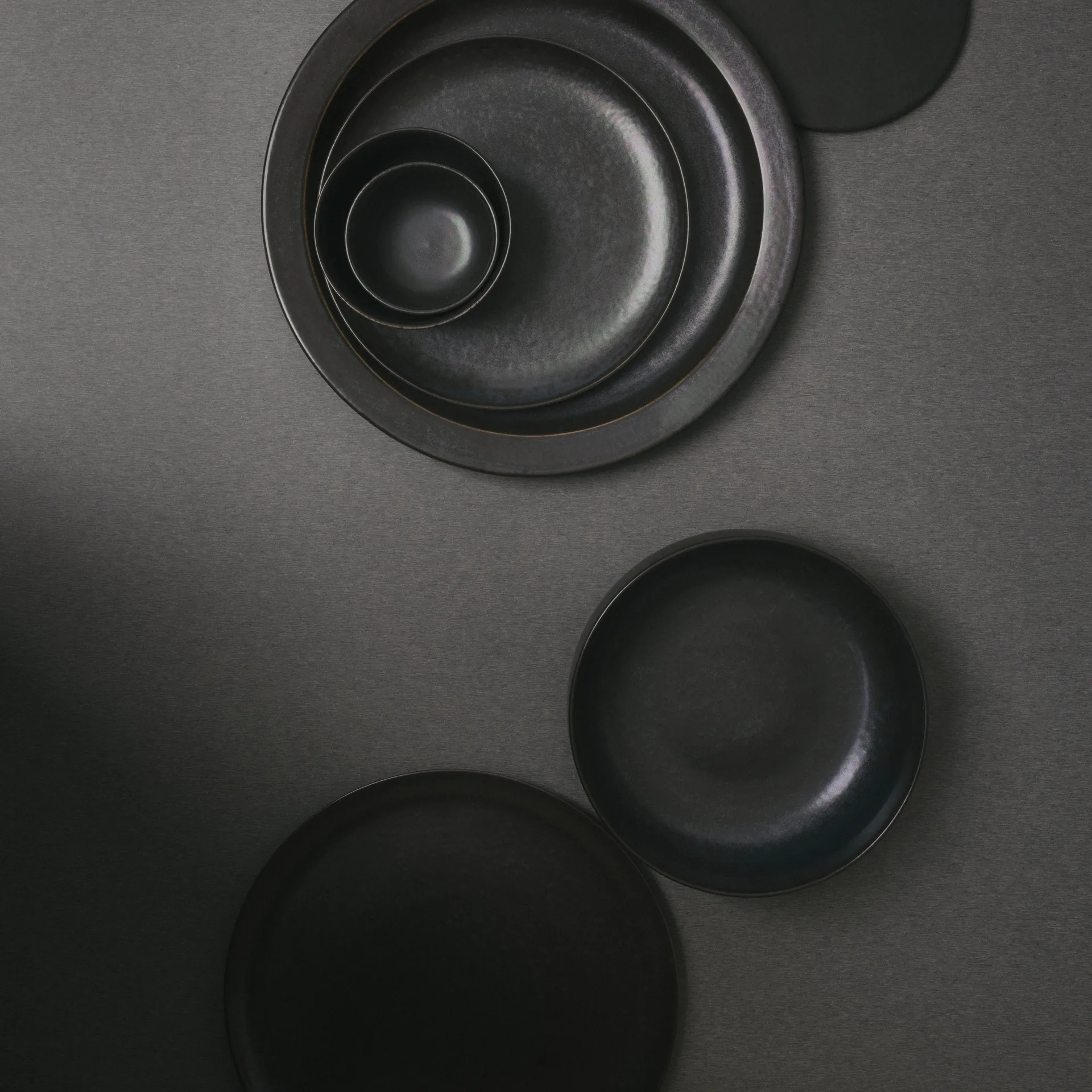 Norm ボウル Ø25 cm, Dark Glazed Audo Copenhagen | オドー・コペンハーゲン