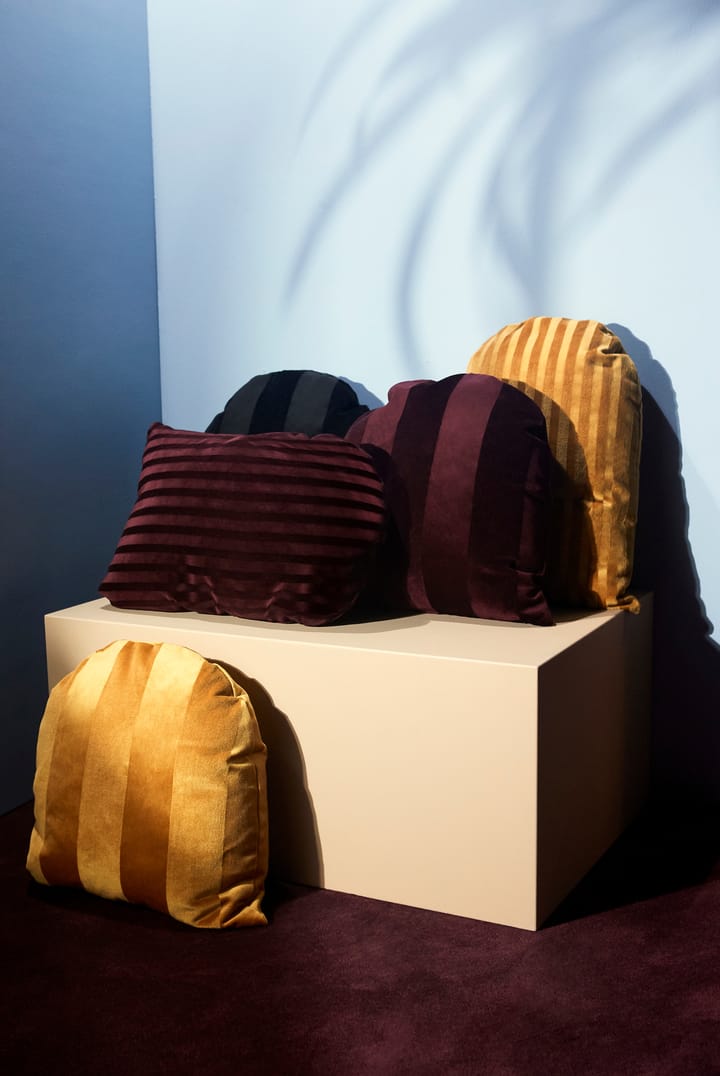 Arcus 枕 40x60 cm, Bordeaux AYTM | アイテム
