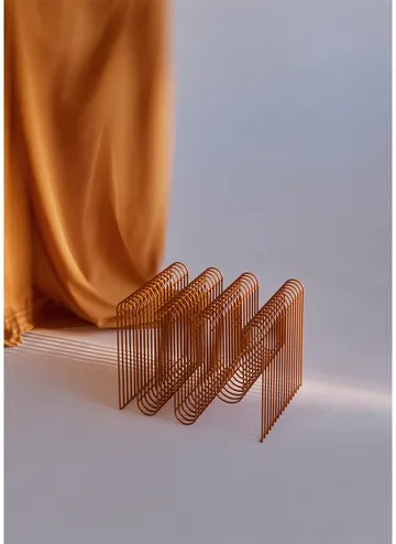 Curva ニュースペーパースタンド H40 cm - Amber - AYTM | アイテム