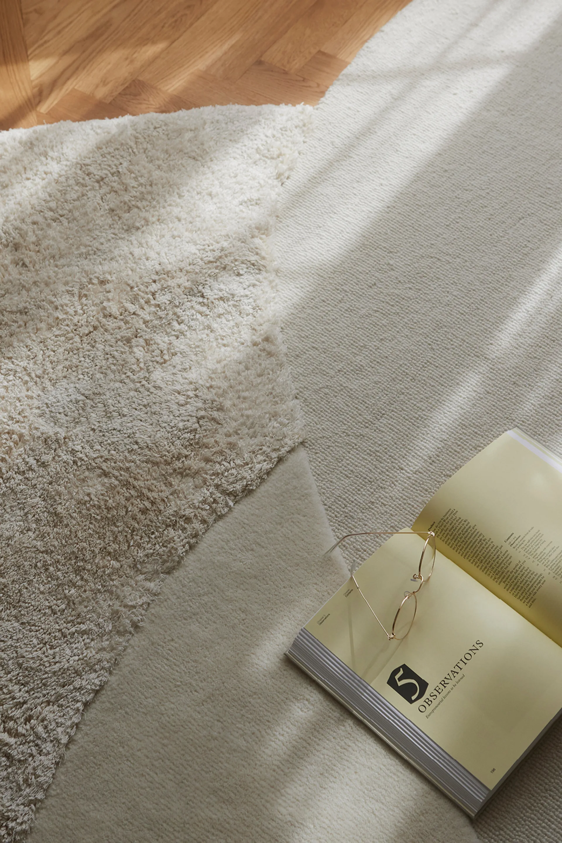 Mola ラグ  140x195 cm, Cream AYTM | アイテム