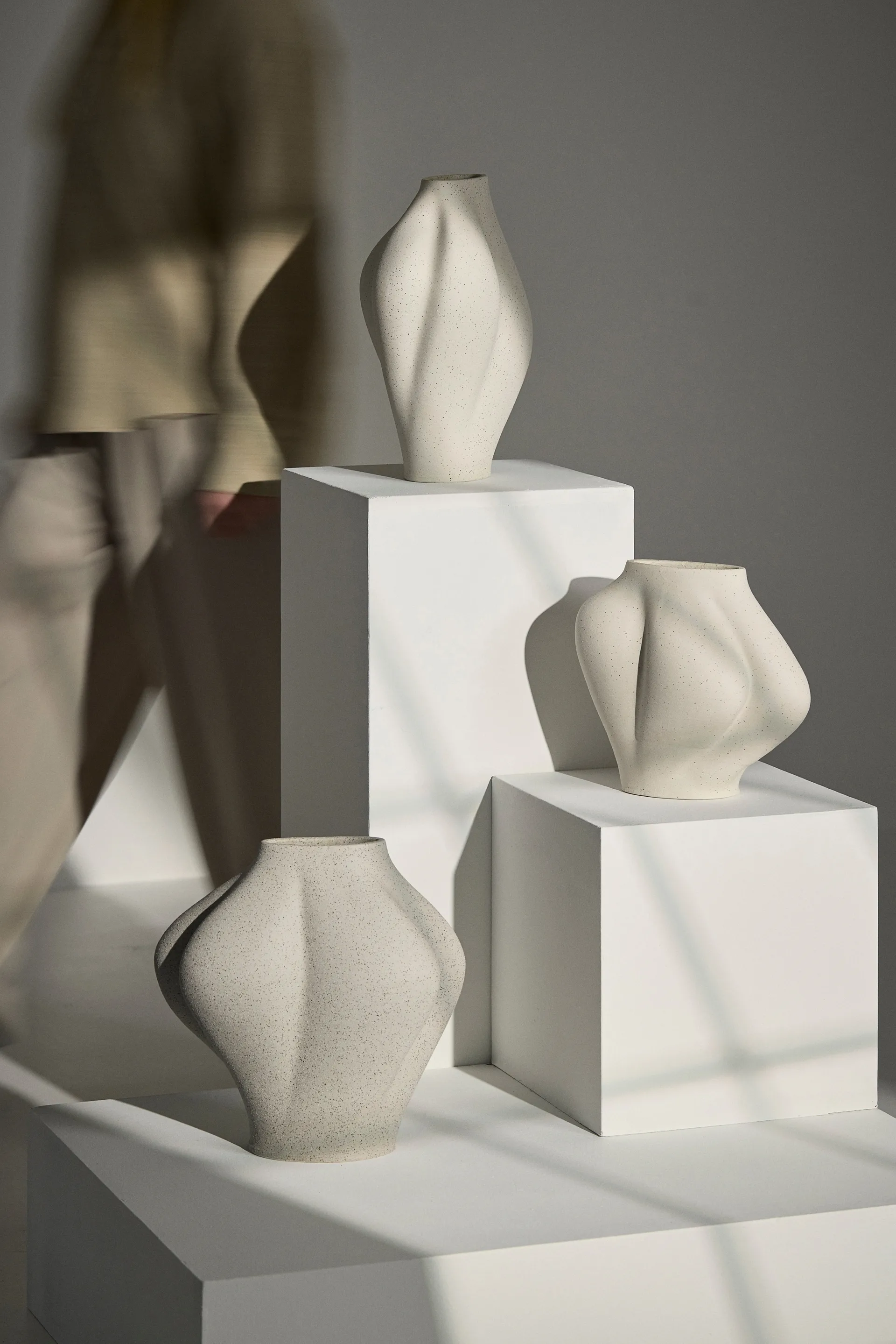 Saltare ベース, Taupe, Ø13.8x30 cm AYTM | アイテム