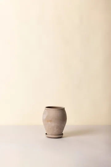 Delphi ポット 受け皿付き 2点セット - Grey, Ø22 cm, tall - Bergs Potter | バーグスポッター