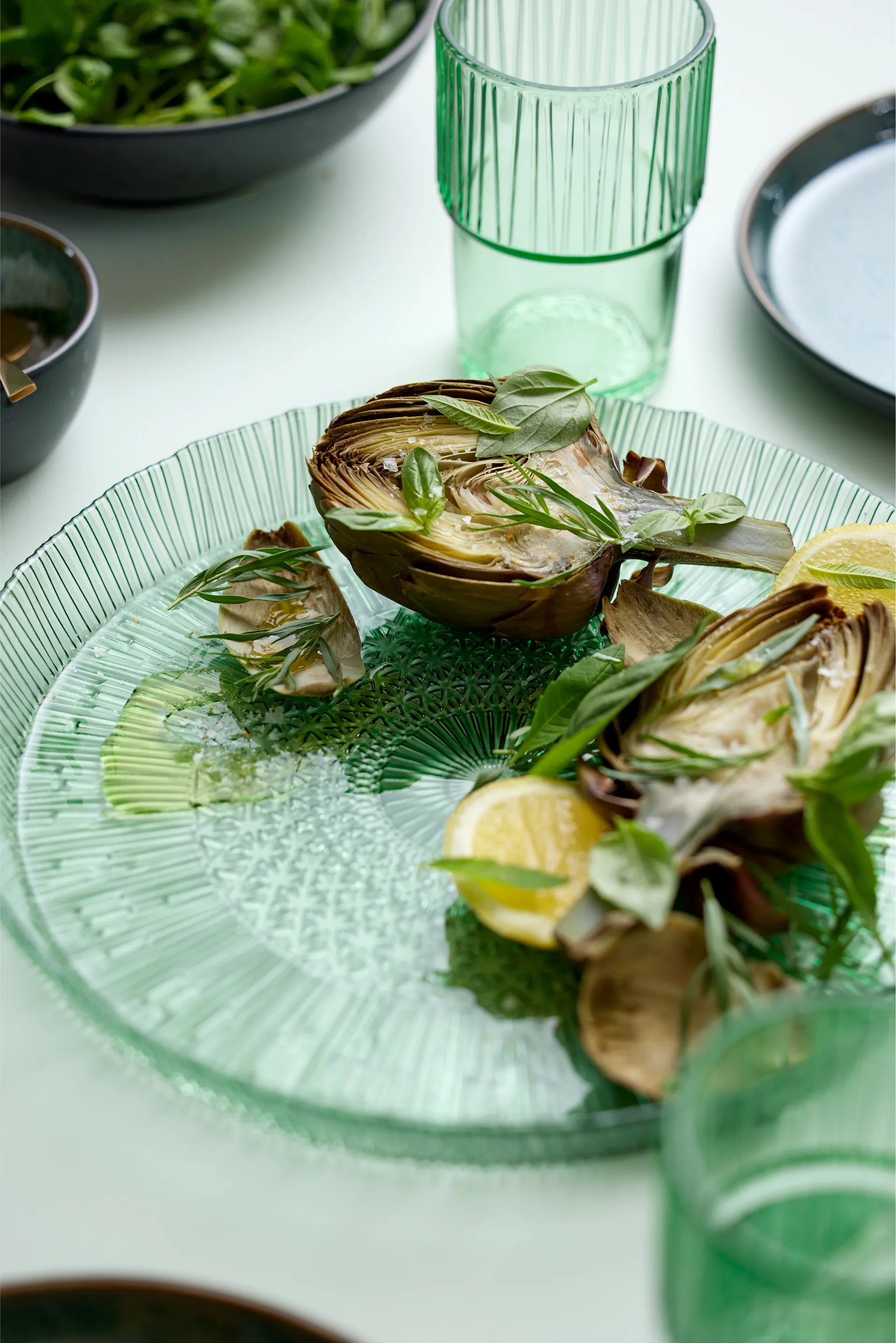 Kusintha サービングソーサー ラウンド Ø30 cm, Green Bitz | ビッツ