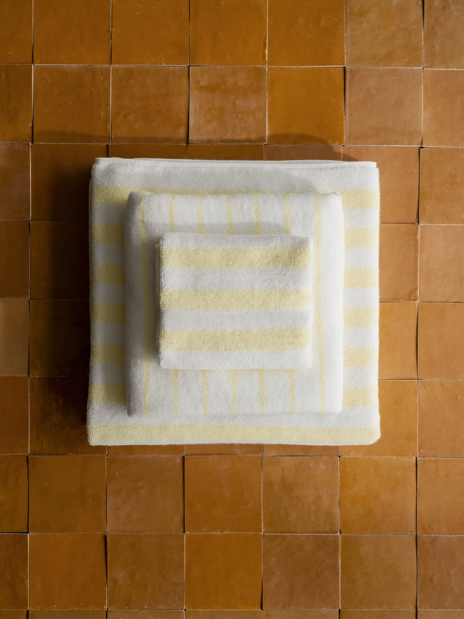 Arto タオル, White-transparent yellow, 70x140 cm Blomus | ブロムス