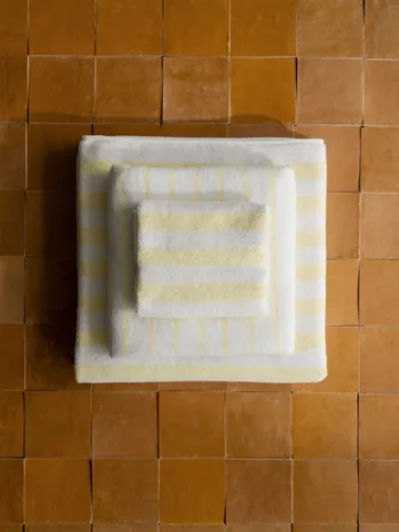 Arto タオル - White-transparent yellow, 70x140 cm - Blomus | ブロムス