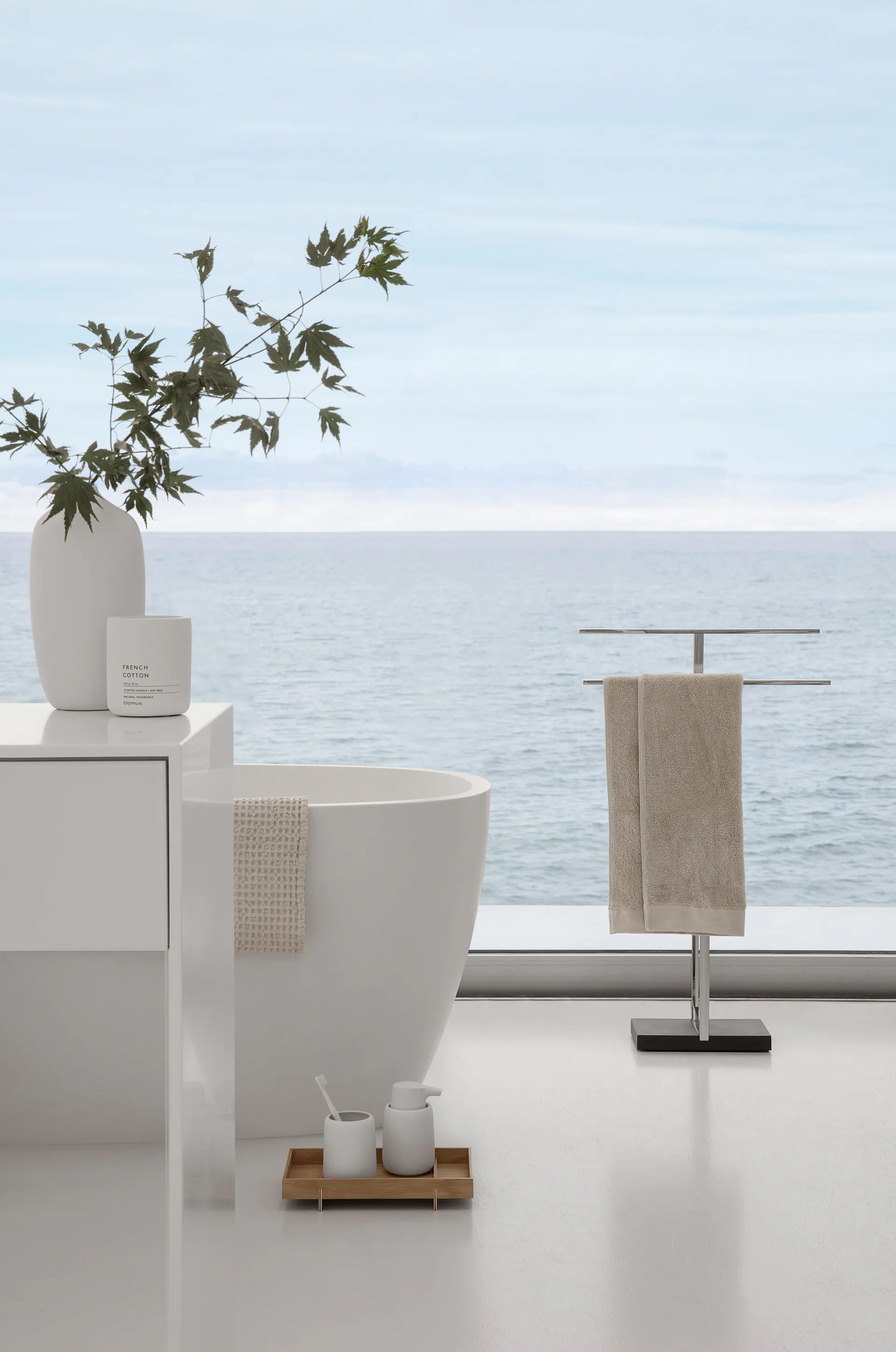 Ceola 花瓶 25 cm, White Blomus | ブロムス