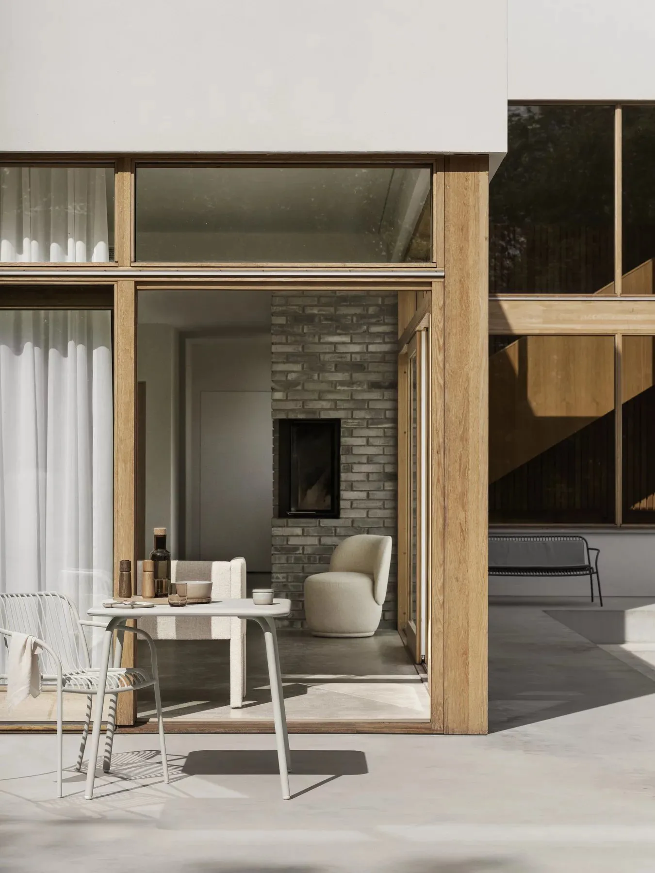 Fuumi カラフェ 1L, Smoke Blomus | ブロムス