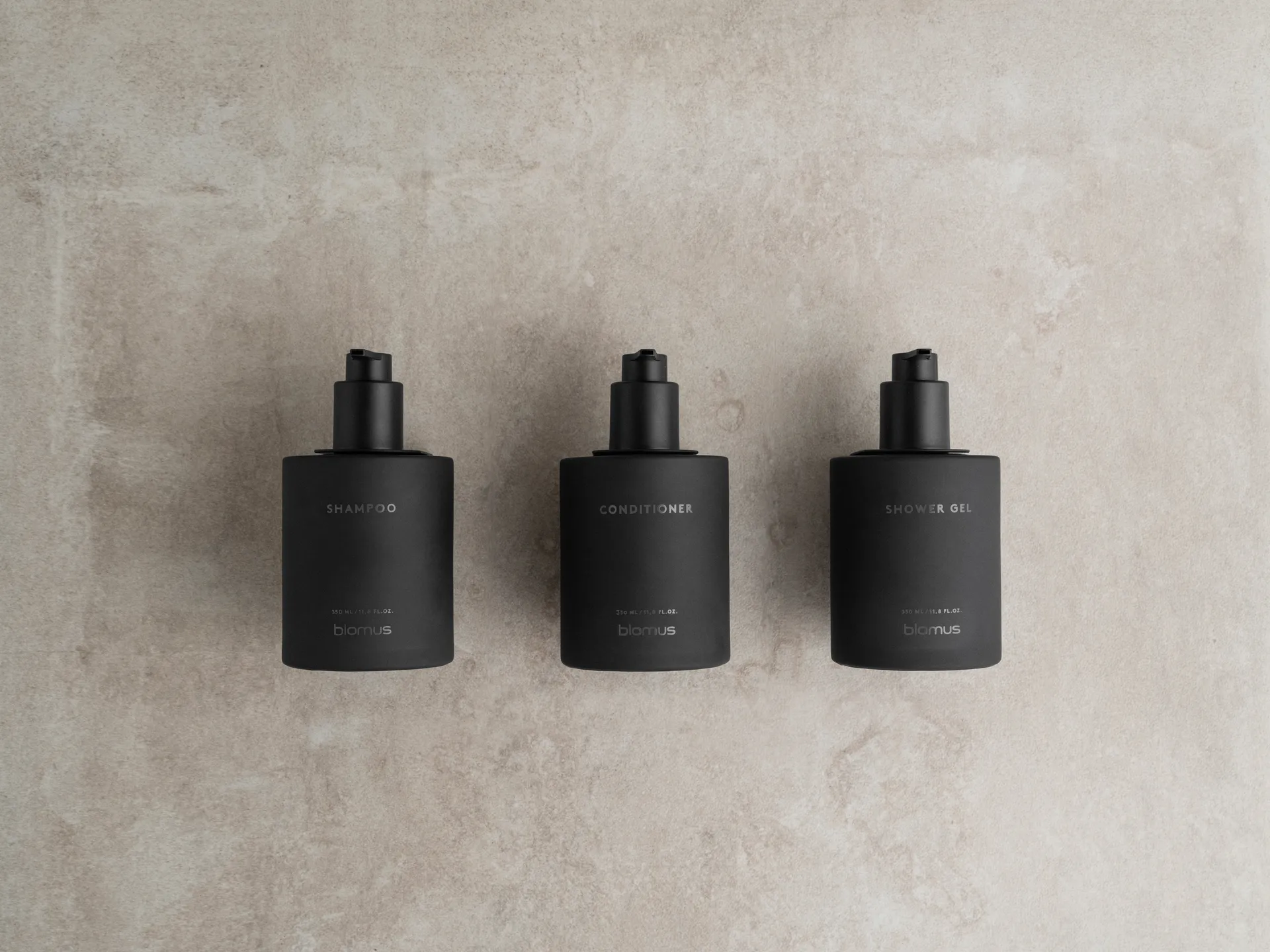 Kirei ガラスボトル 壁掛けホルダー付き 3パック, Smoke, glue-mounted Blomus | ブロムス