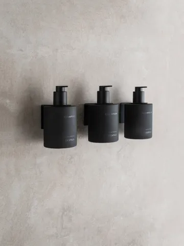 Kirei ガラスボトル 壁掛けホルダー付き 3パック - Smoke, screw-mounted - Blomus | ブロムス