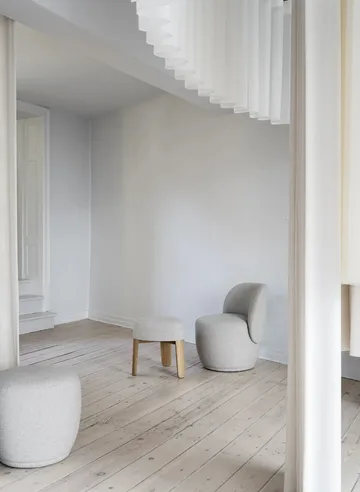 Kuon プーフ Ø48x45 cm - Boucla beige - Blomus | ブロムス