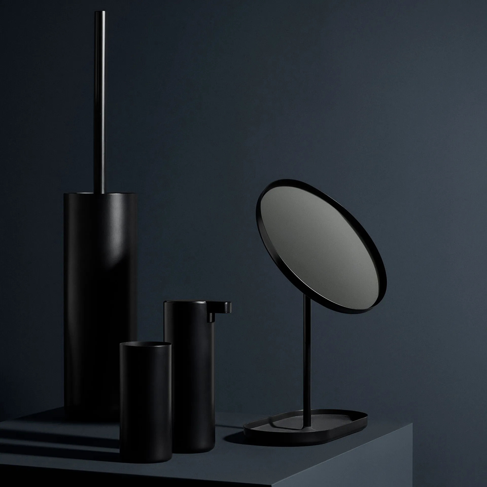 Modo 歯ブラシ マグ, Black Blomus | ブロムス