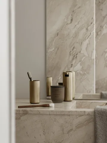 Modo Rof ソープディスペンサー - Brass, 165 ml - Blomus | ブロムス