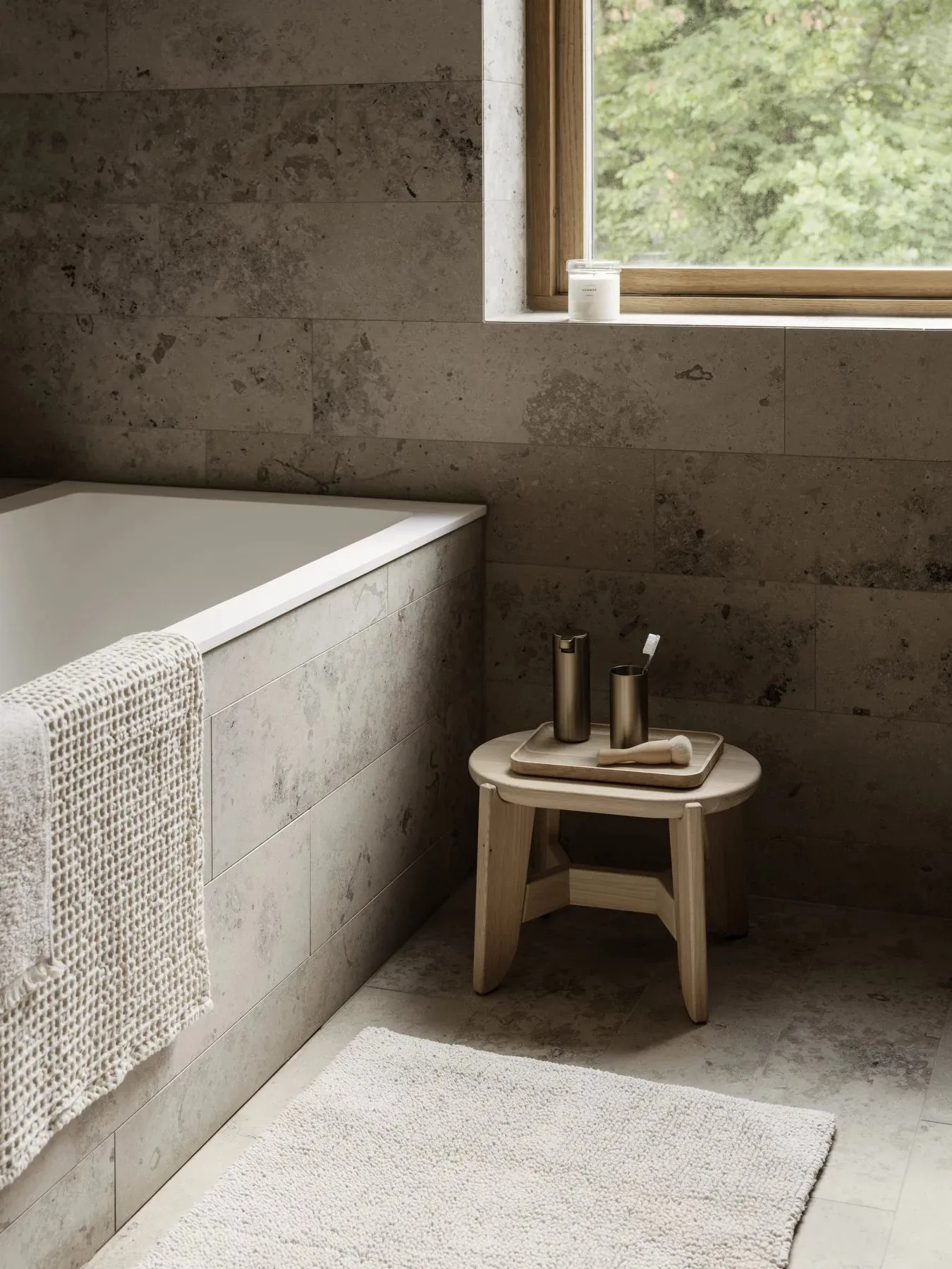 OKU トレー M 27.5x20 cm, Oak Blomus | ブロムス