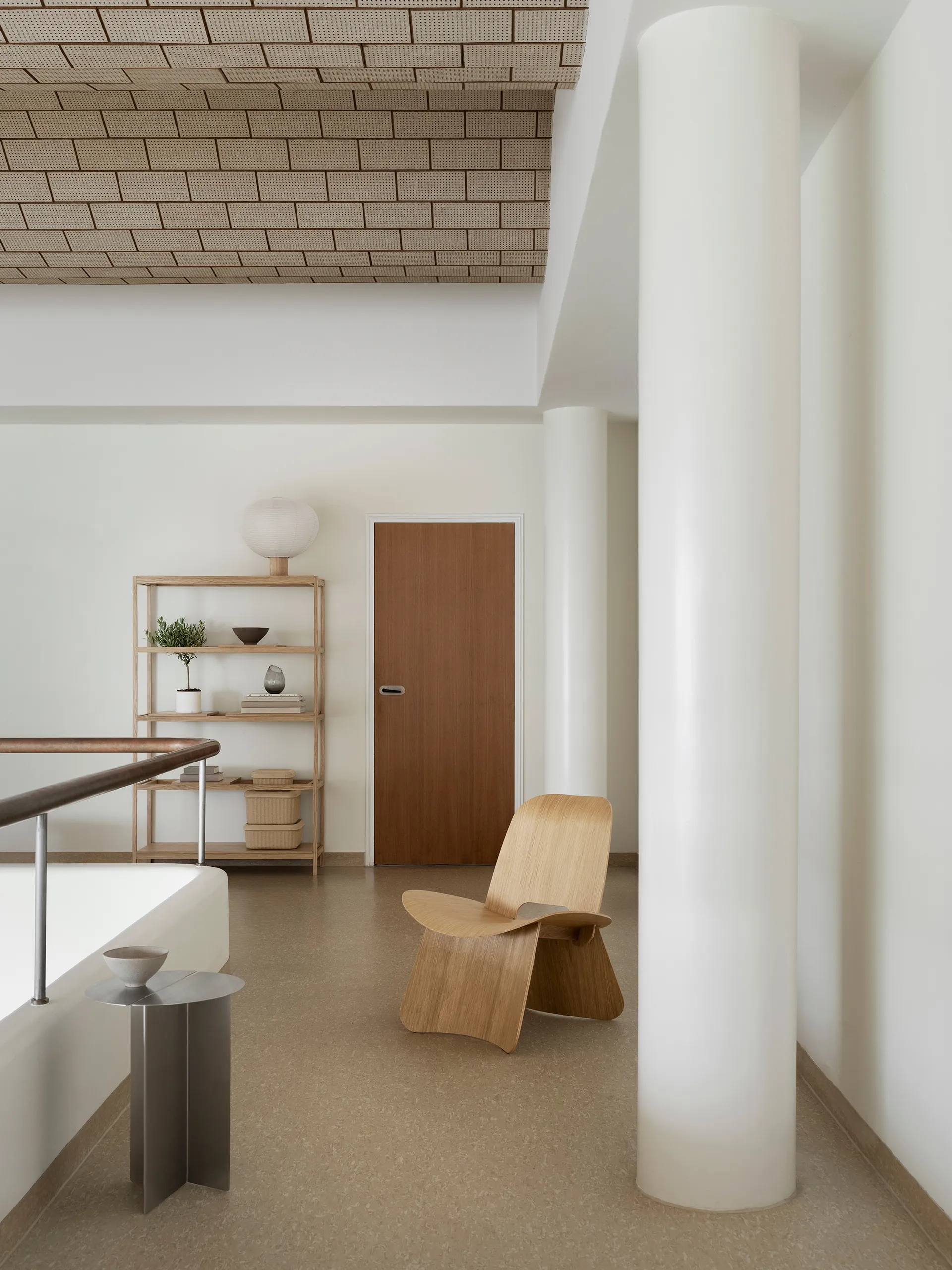 ORU サイドテーブル S Ø35 cm, Matte stainless steel Blomus | ブロムス