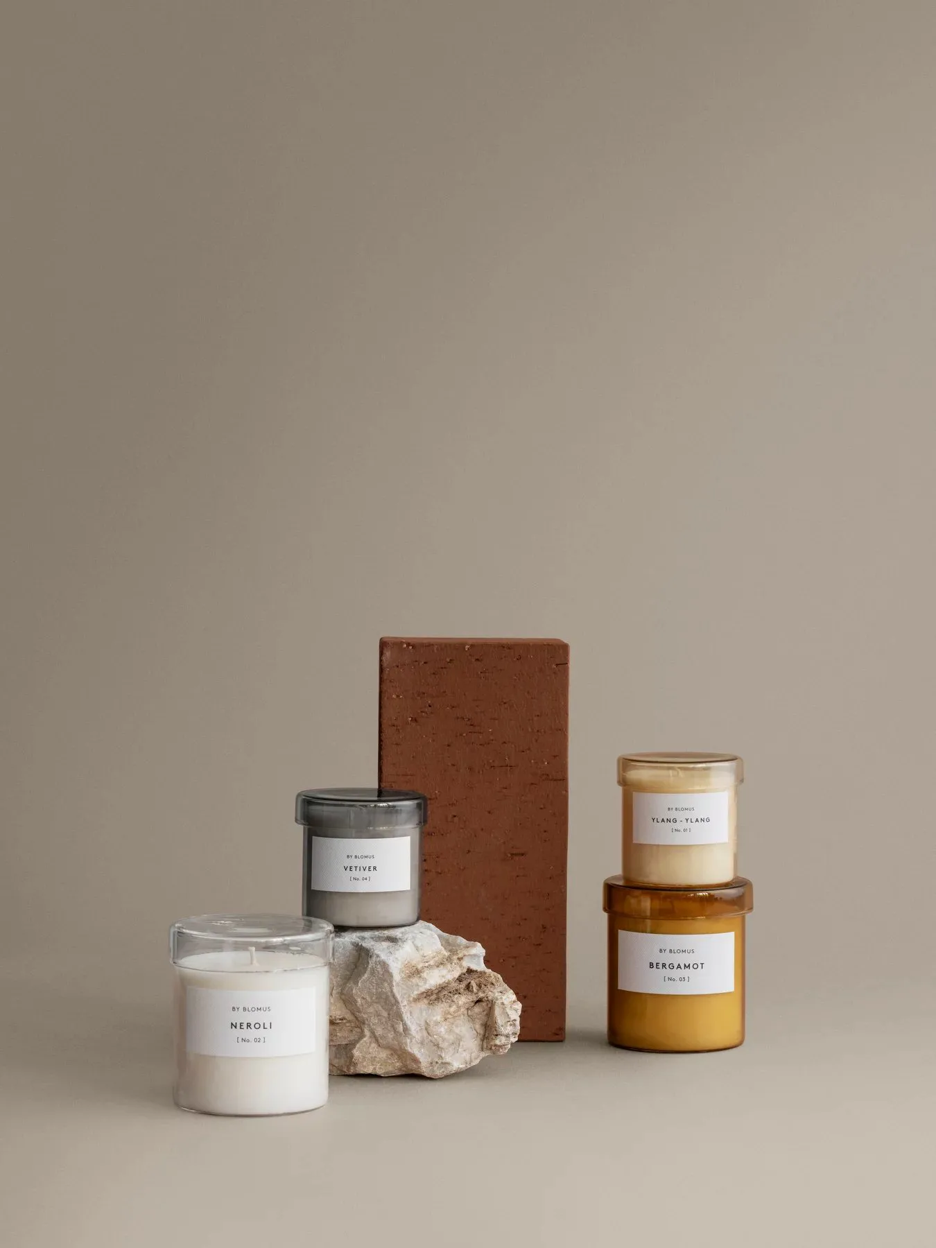 Blomus | ブロムス からのVaola アロマキャンドル ベルガモット