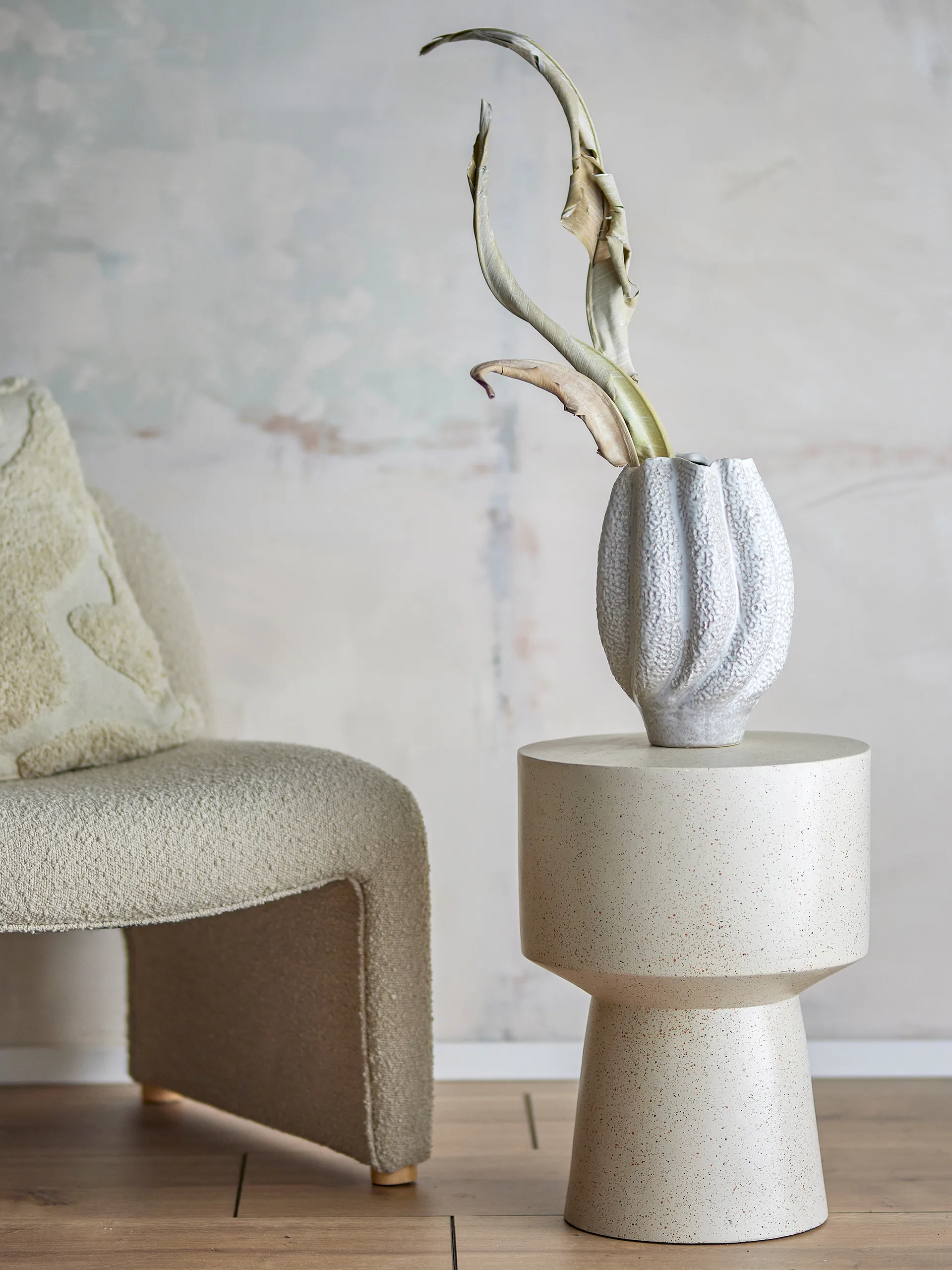 Cove 花瓶 28 cm, White Bloomingville | ブルーミングヴィル