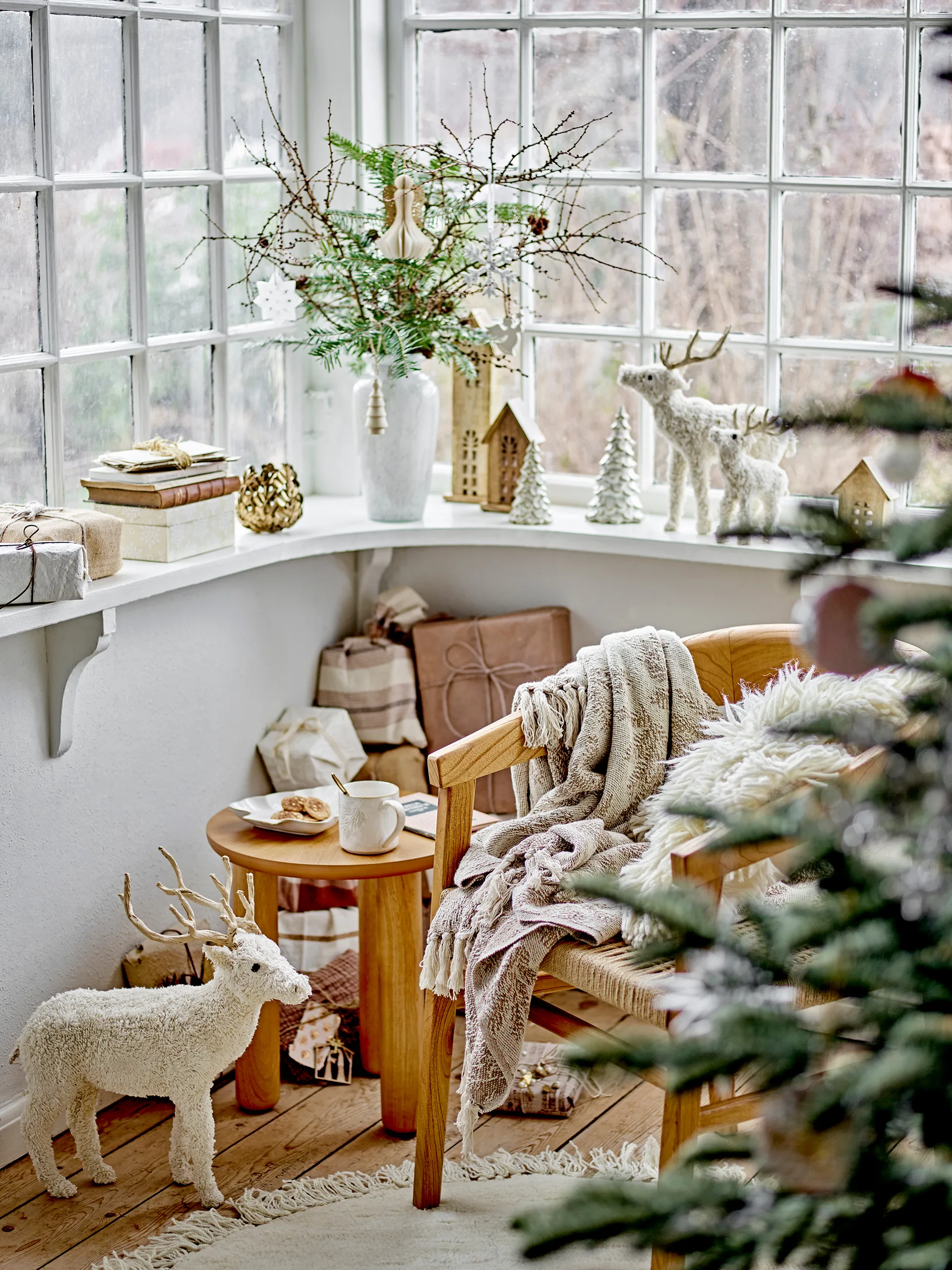 Elmo deer デコレーション 33 cm, White Bloomingville | ブルーミングヴィル