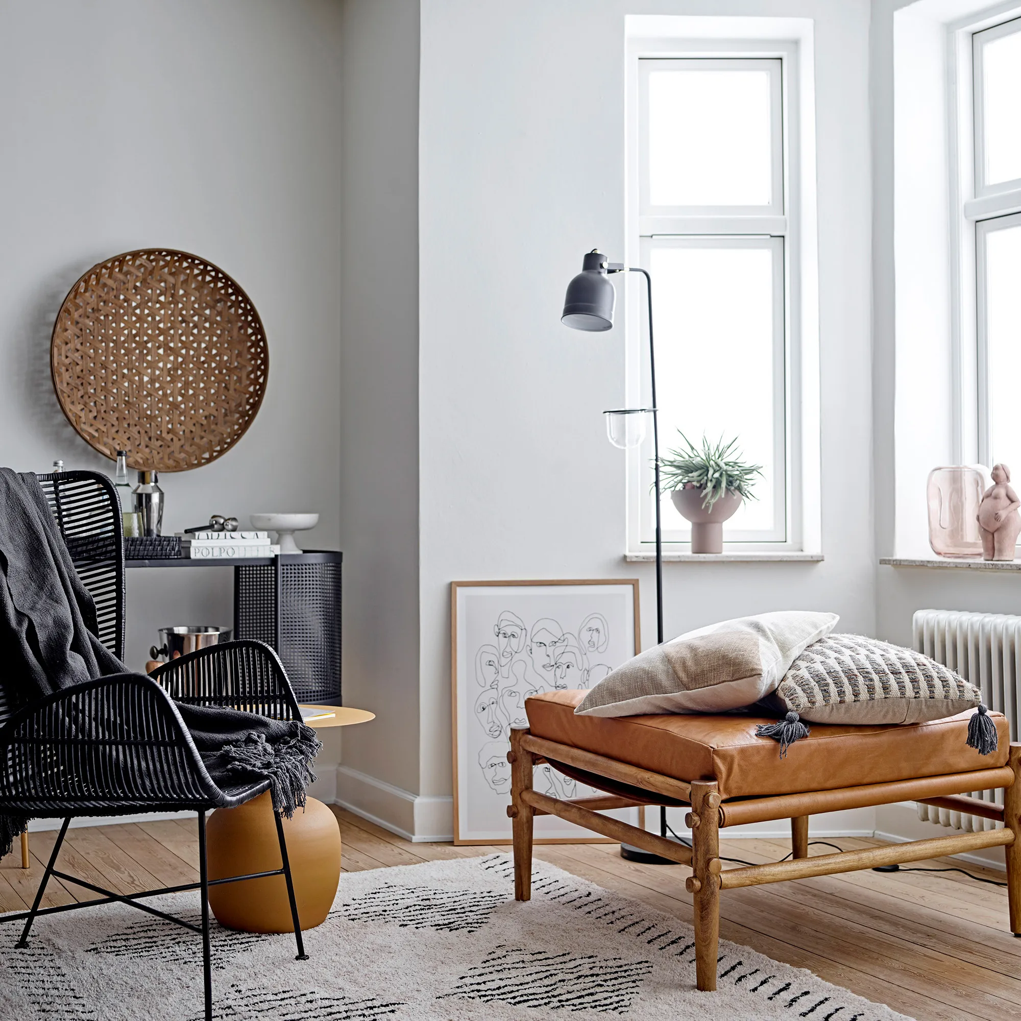 Bloomingville | ブルーミングヴィル からのEris マーブル ボウル 脚