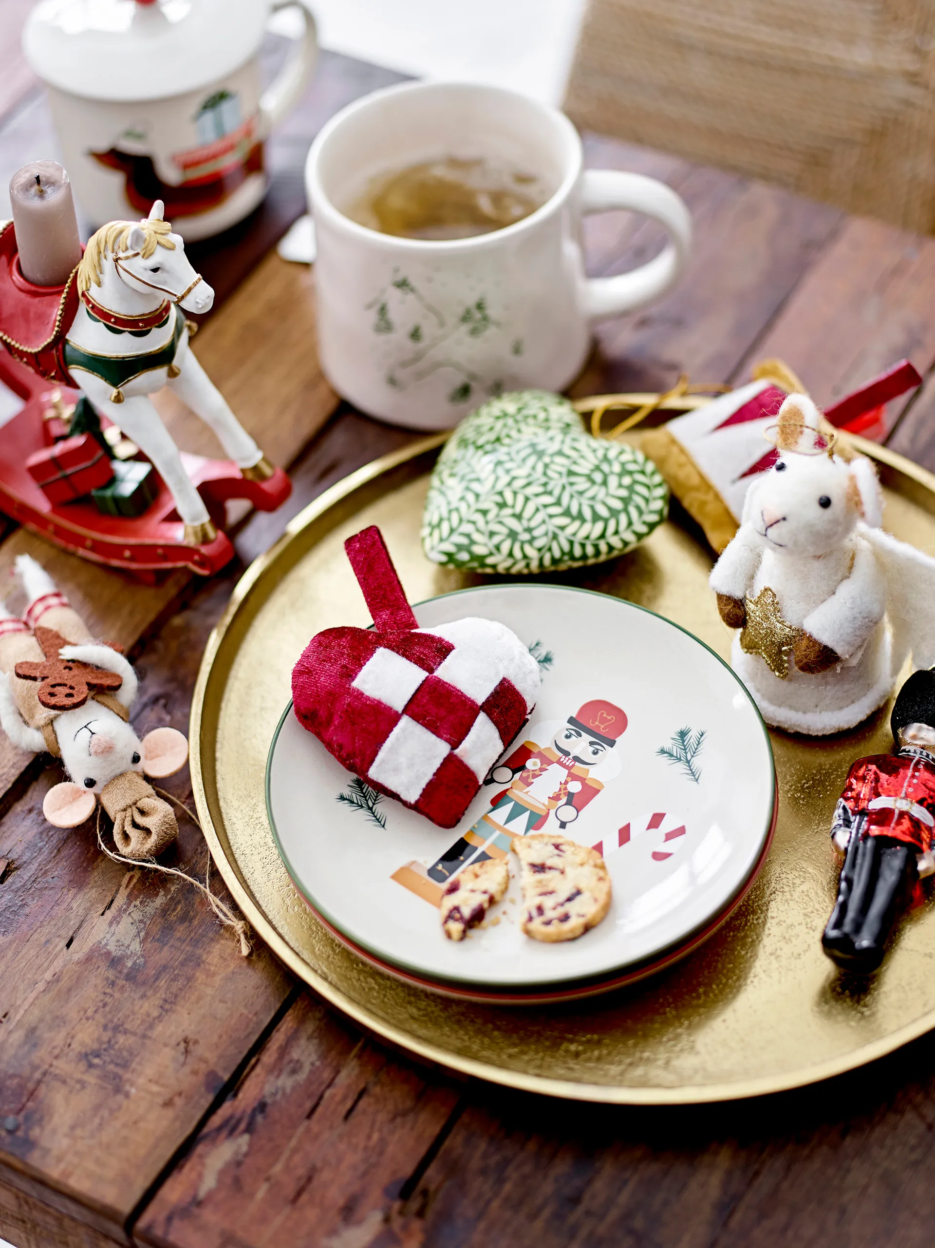 Jolly サイドプレート Ø16 cm 2 枚セット, White-red Bloomingville | ブルーミングヴィル