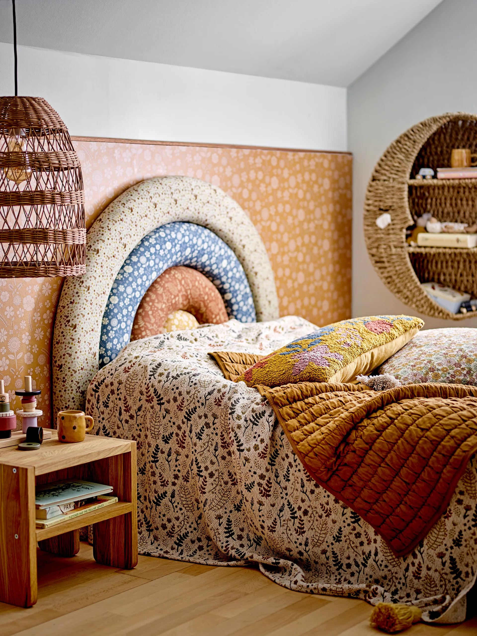 Moony ウォールシェルフ Ø65 cm, Moon Bloomingville | ブルーミングヴィル