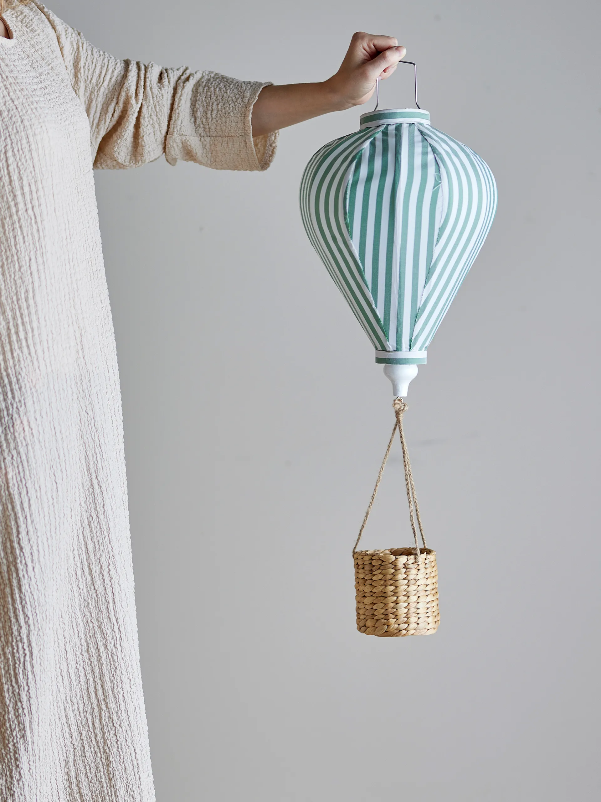 Pomp モビール 65 cm, Green Bloomingville | ブルーミングヴィル