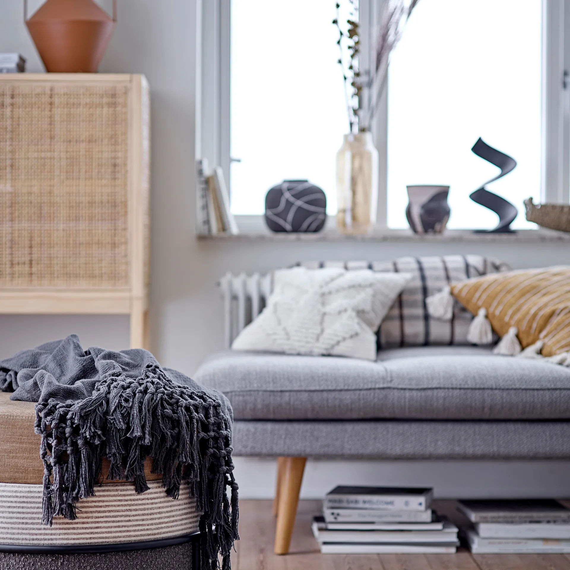 Siele Deco スカルプチャー 32 cm, black Bloomingville | ブルーミングヴィル