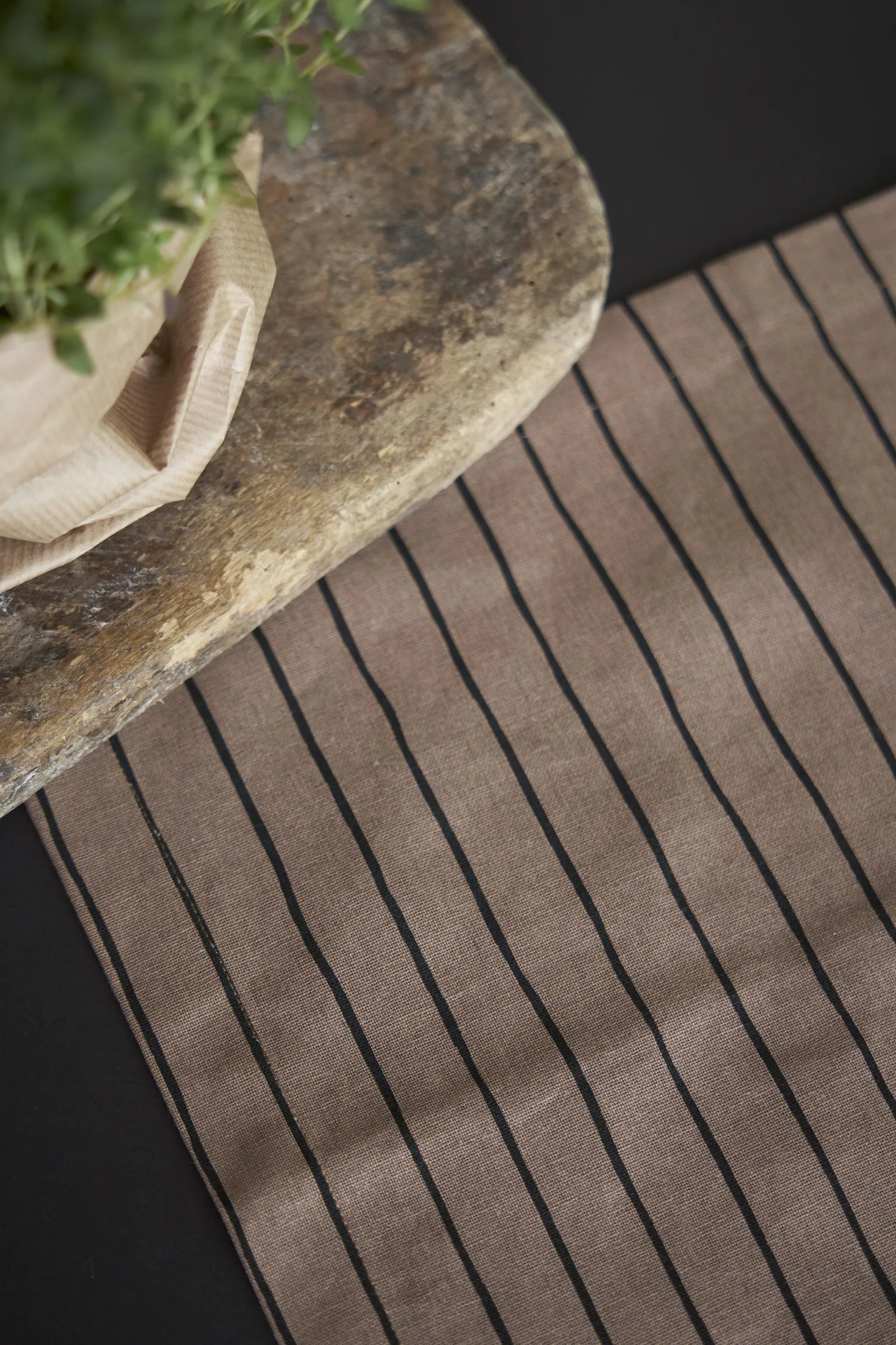 Tofta stripe ランチョンマット 35x45 cm, Brown Boel & Jan | ボエル & ヤン