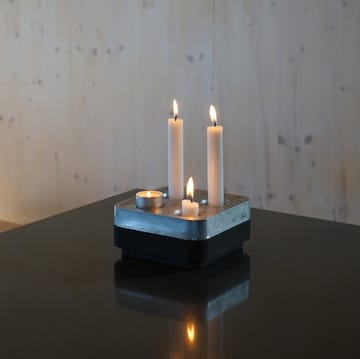 Cork ボウル for four candles 16x16 cm - Black - Born In Sweden