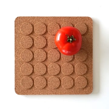 Dots スクエアトリベット 20x20 cm - Brown - Born In Sweden