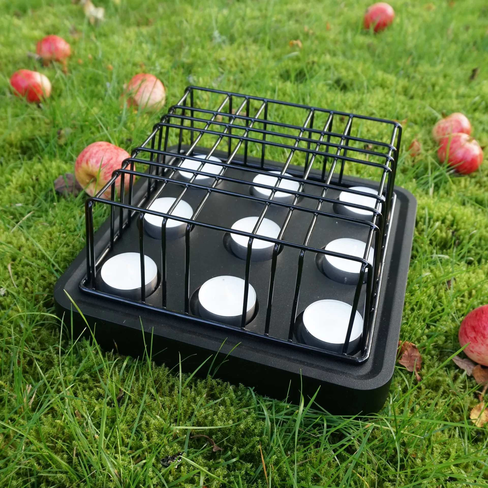 Stumpastaken グリッド ブラック, Small Born In Sweden | ボーン イン スウェーデン