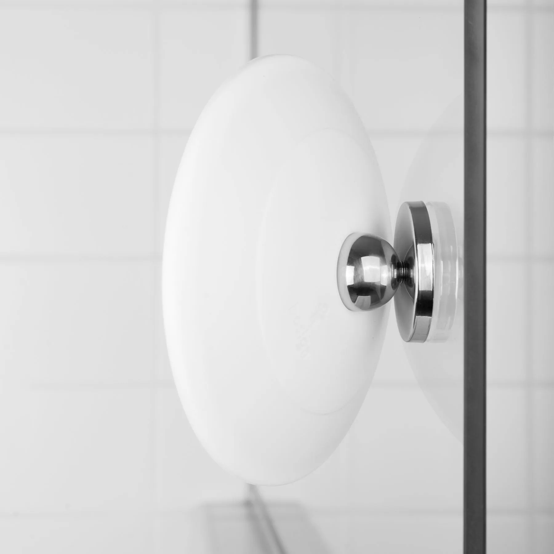 AirMirror メイクアップミラー x15 メイクアップミラー 取り外し可能吸盤カップ, Ø16.5 cm Bosign | ボーサイン