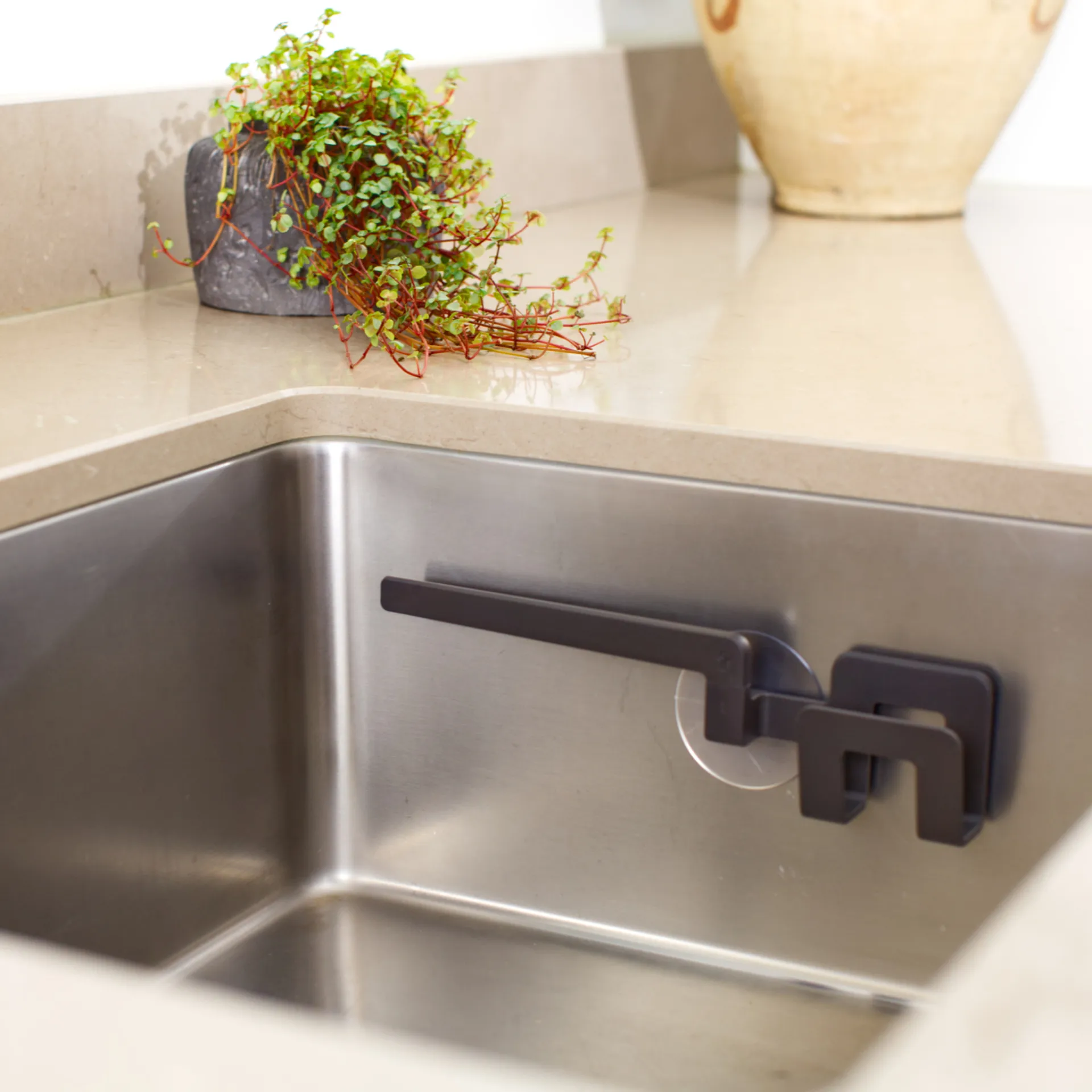 クロス & 食器スポンジ用ホルダー 吸盤カップ, Graphite grey Bosign | ボーサイン