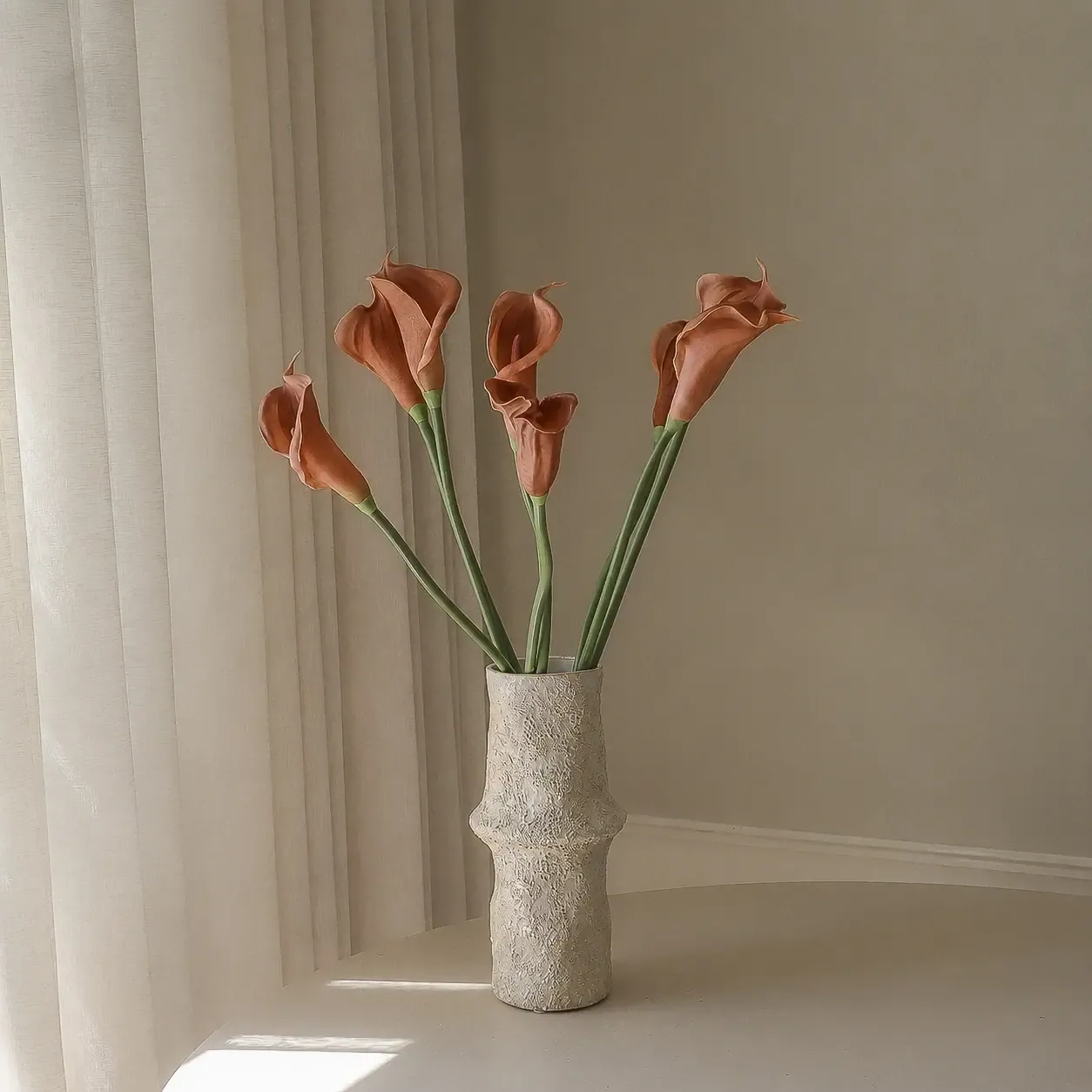 カラーリリー 人工ブーケ, ブラウン、62 cm、8点 Botané | ボタネ
