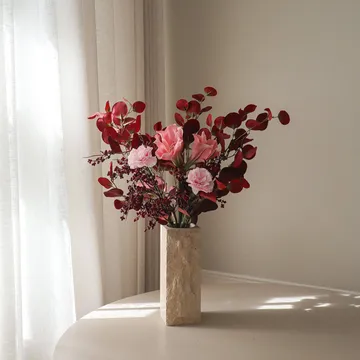 Burgundy blush artificial bouquet - Amaryllis, carnation, berry branches, eucalyptus, 84 cm - Botané | ボタネ