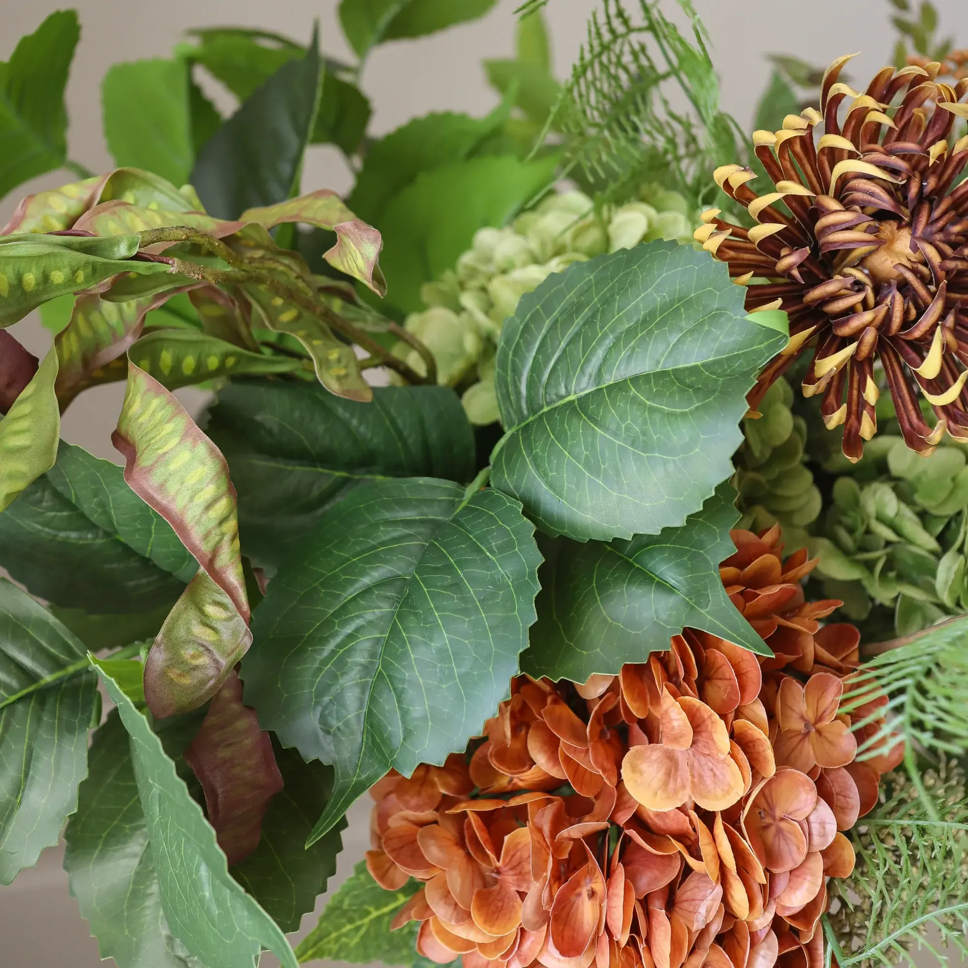 Cedar Grove 人工ブーケ, アジサイ・半サボテンダリア・カラー、90 cm、14本 Botané | ボタネ