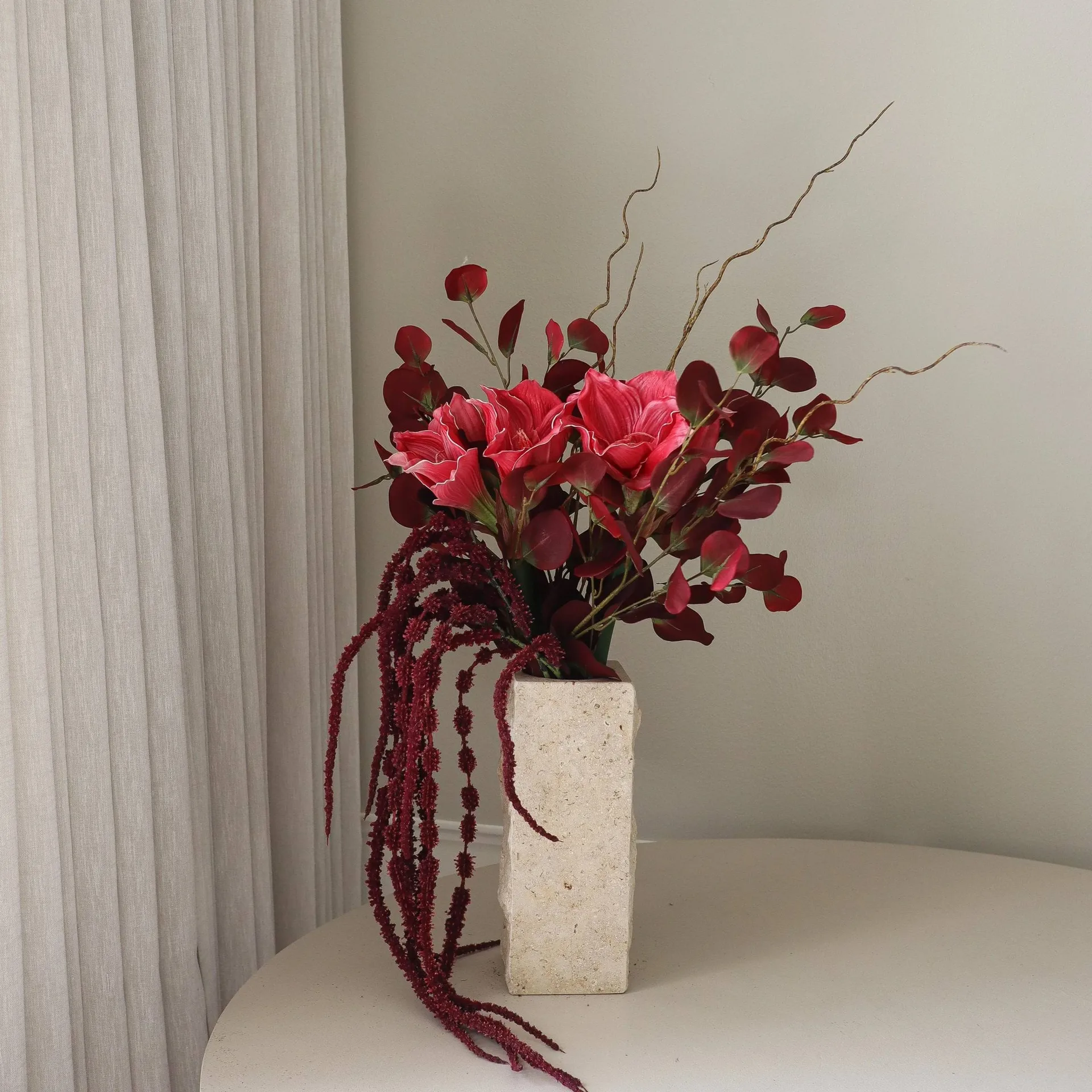 Deep bloom 人工ブーケ, アマリリス、ユーカリ、アマランス、枝、120 cm Botané | ボタネ
