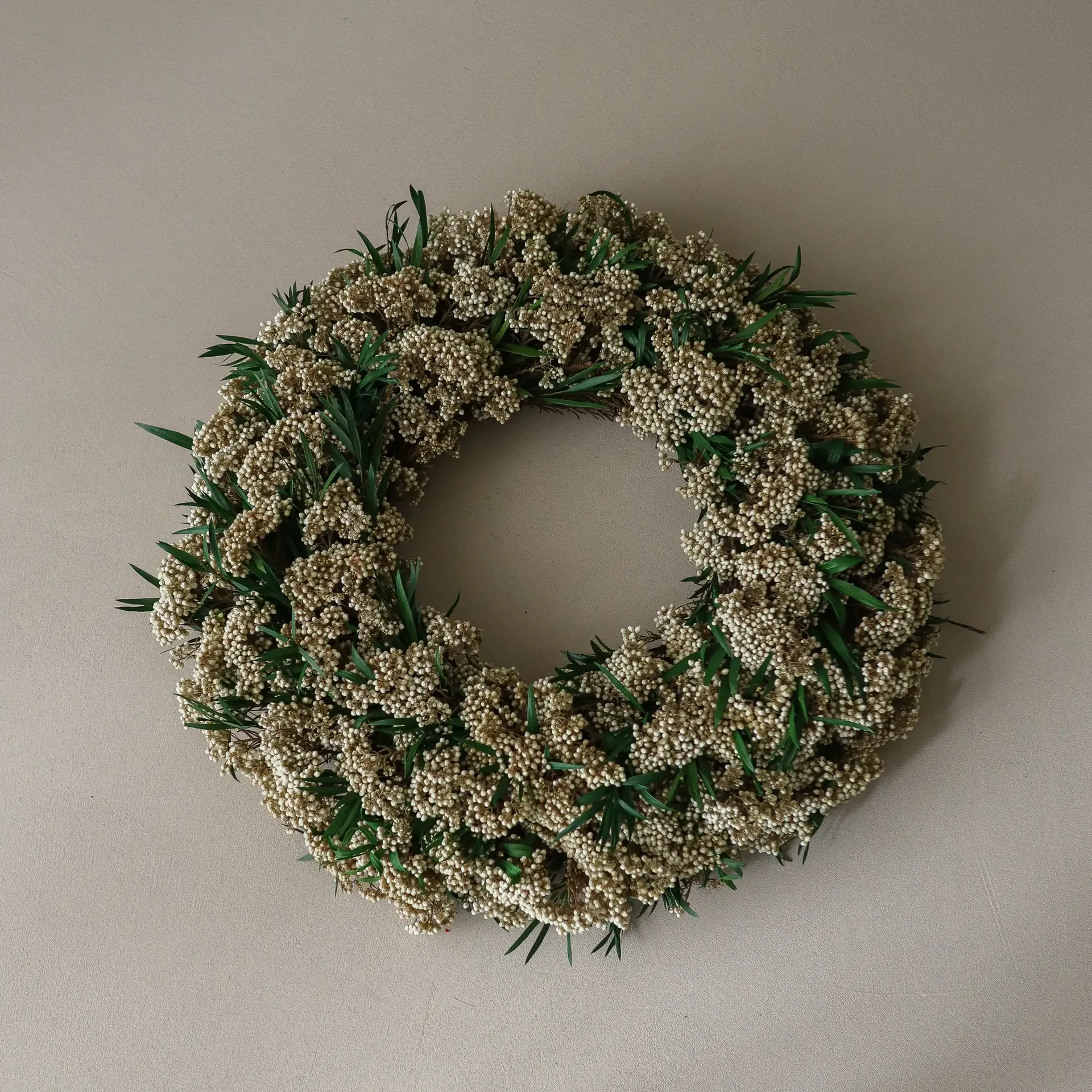 Whisper Meadow Wreath 花冠, リスブロマ Ø40 cm Botané | ボタネ