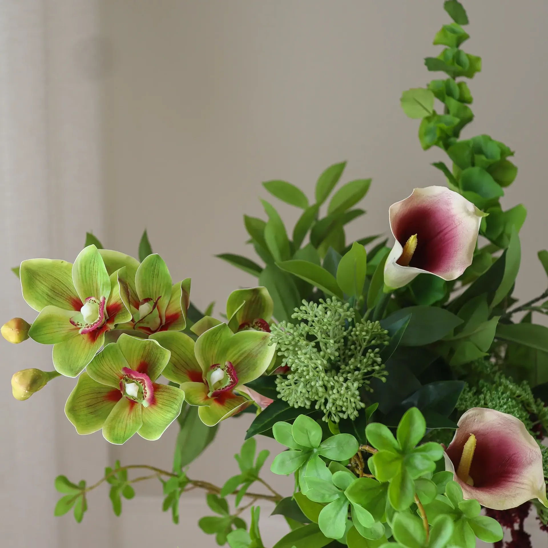 Wild Grove 人工ブーケ, カラー・シンビジウムオーキッド・ワイルドキャロット、112 cm、16点 Botané | ボタネ