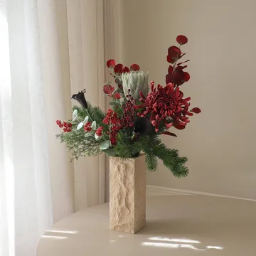 Wild winter 人工ブーケ - Protea, spider chrysanthemum, calla, eucalyptus, 84 cm - Botané | ボタネ