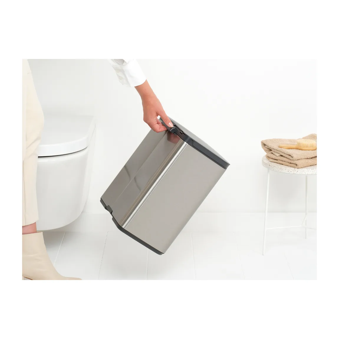 Bo ウェイストビン 12 L, Brushed steel - matte Brabantia | ブラバンシア