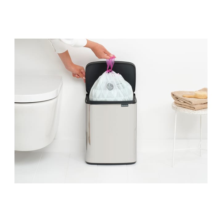 Bo ウェイストビン 12 L, Brushed steel - shiny Brabantia | ブラバンシア