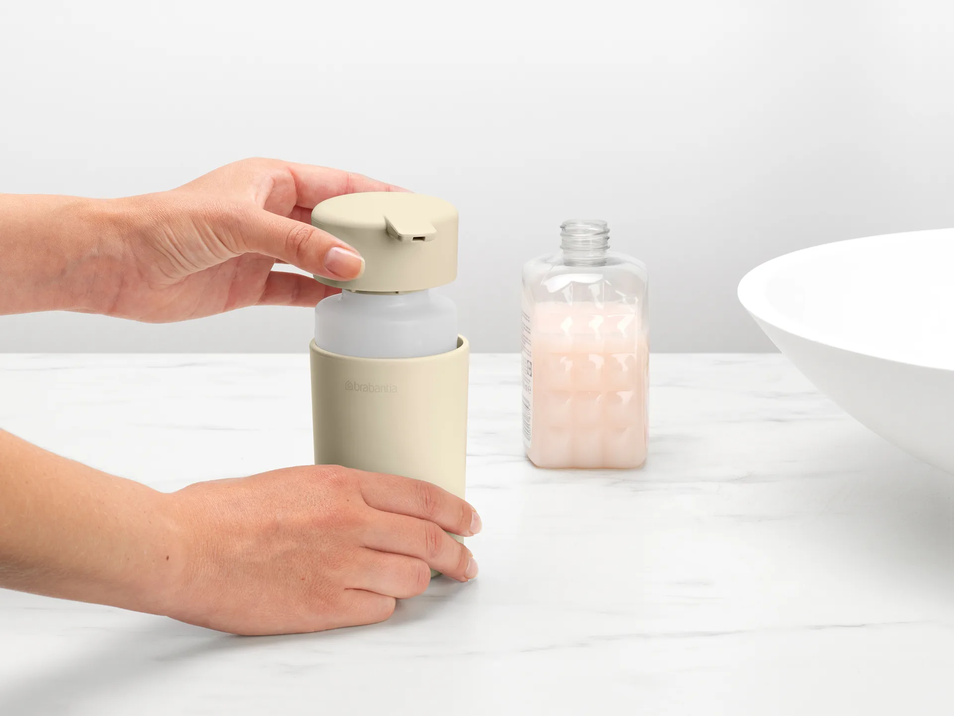 Brabantia ReNew ソープディスペンサー 14 cm, Soft Beige Brabantia | ブラバンシア