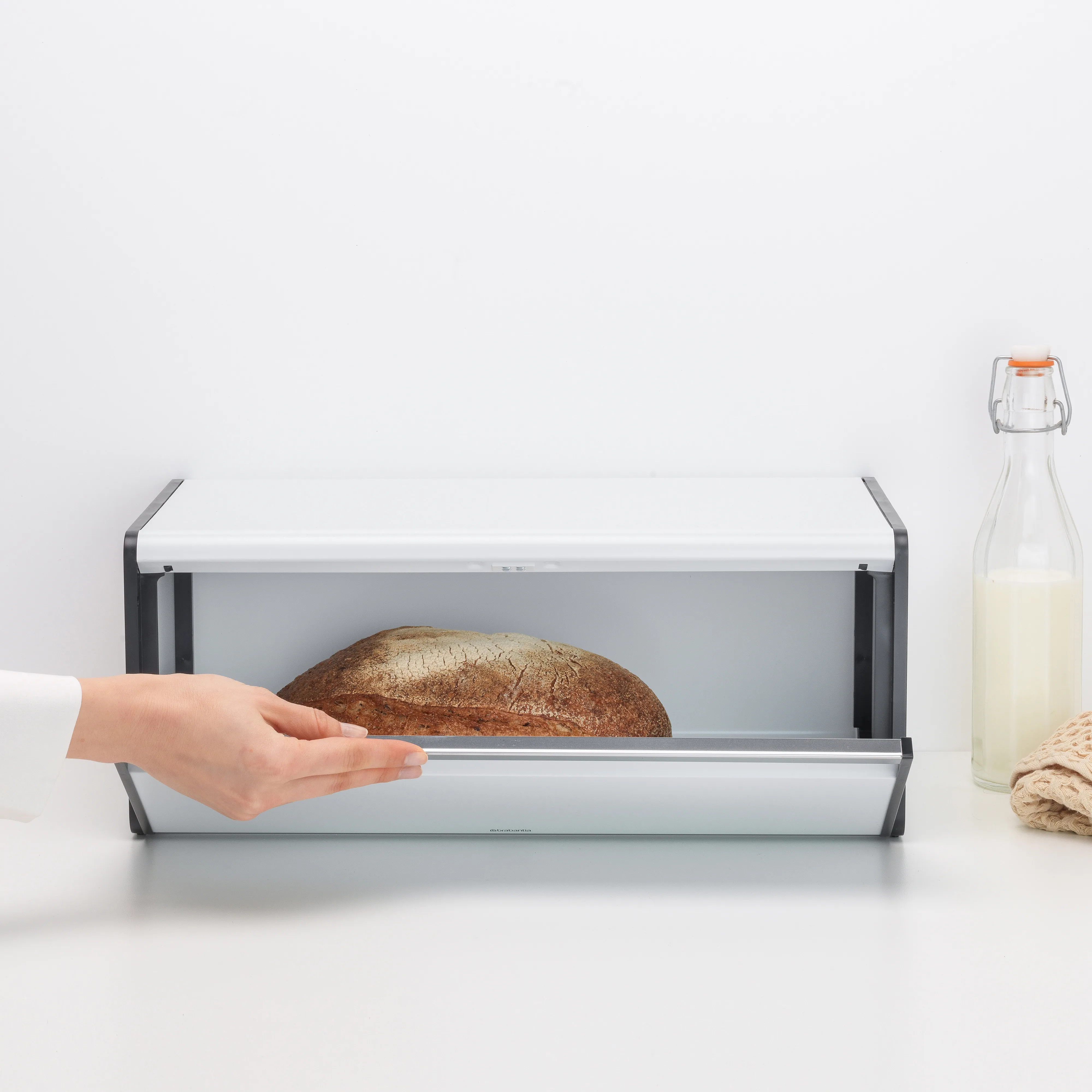 Brabantia | ブラバンシア からのFall Front ブレッドビン - NordicNest.jp