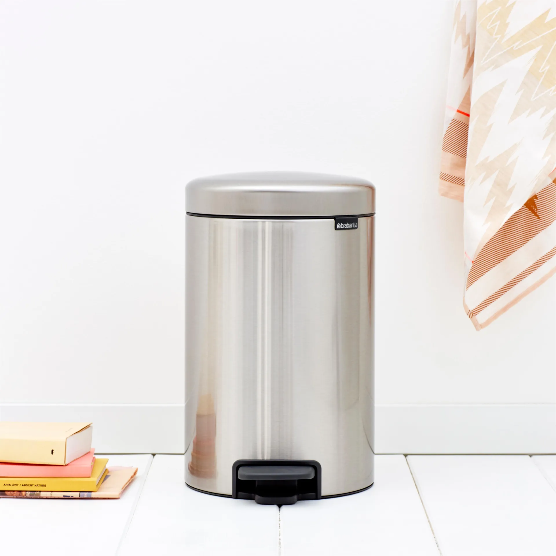 New Icon ペダルビン 12 L, matte steel finger-print proof Brabantia | ブラバンシア