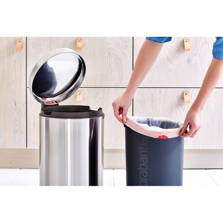 New Icon ペダルビン 20 L, Matt steel fingerprint proof Brabantia | ブラバンシア