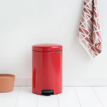 New Icon ペダルビン 20 L - passion red - Brabantia | ブラバンシア