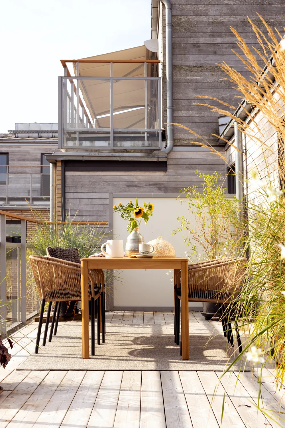 Delta アームチェア, Black-natural Brafab