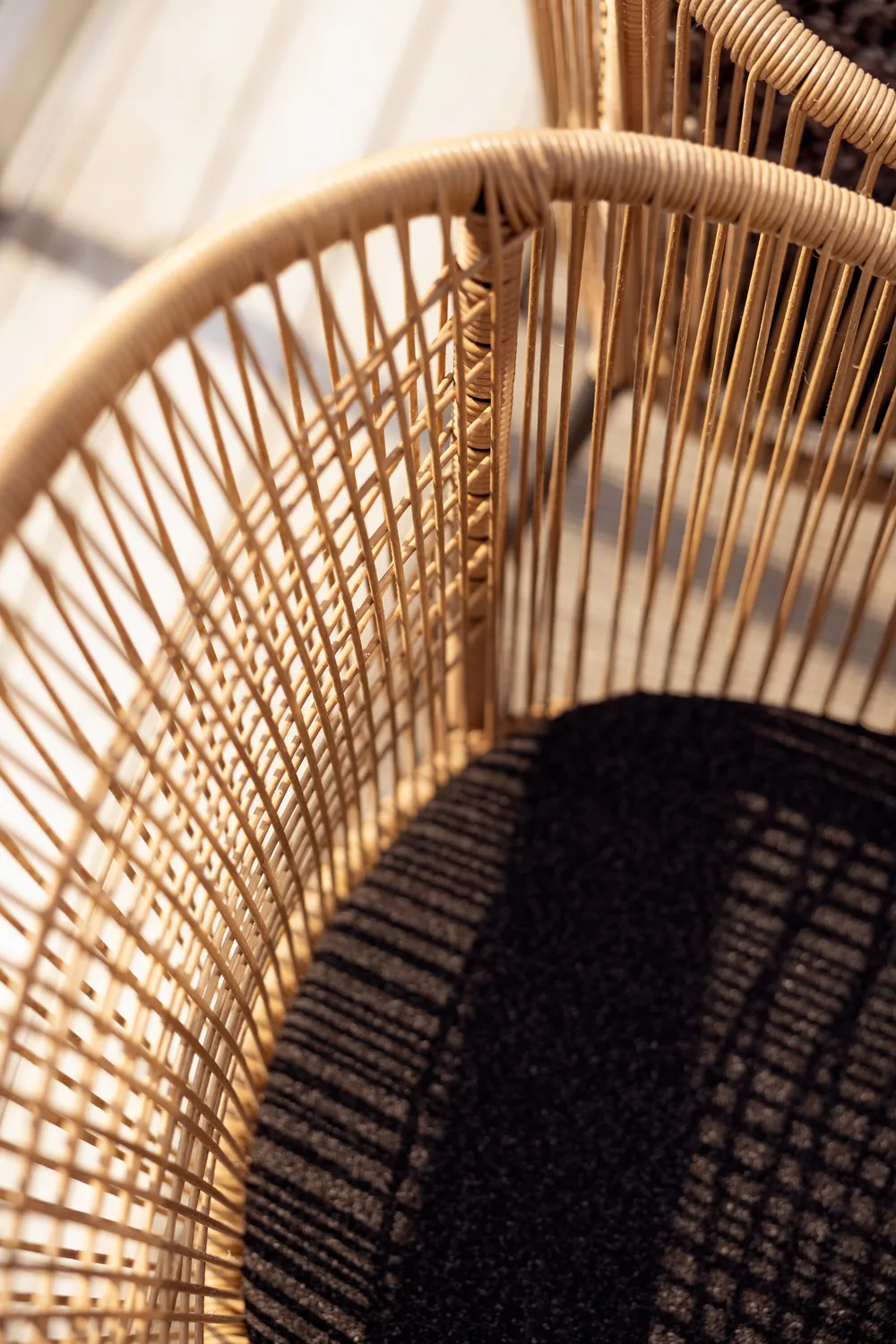 Delta アームチェア, Black-natural Brafab