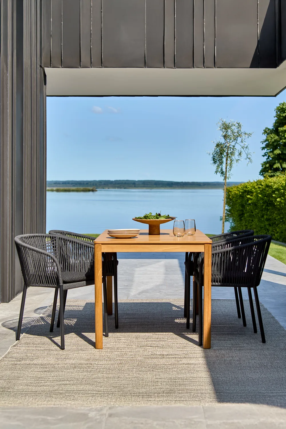 Delta アームチェア, Black Brafab