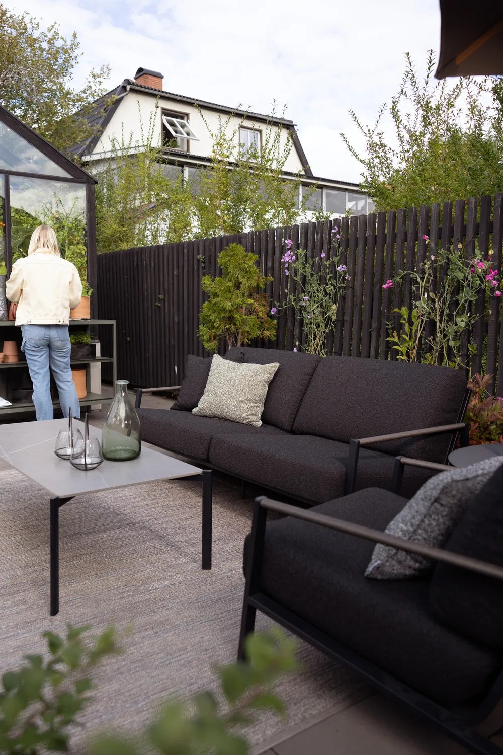 Lyra アームチェア, Black-teddy black Brafab